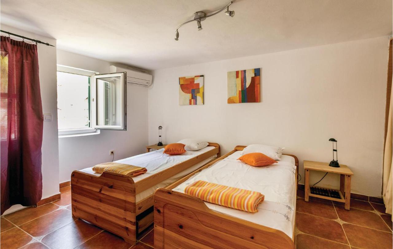 Lovely Home In Kotor With Wifi Exterior foto